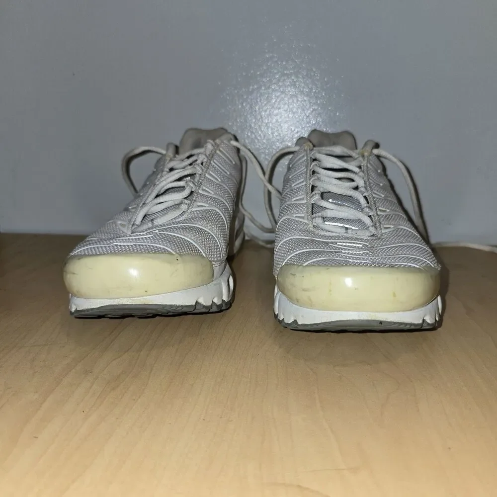 Nike Air Max Plus TN Triple White Men’s Size 11 US / 45 EU / 29 CM